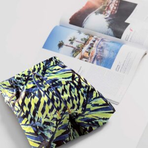 Traje de baño para hombre de Mundo Único. Pantaloneta modelo Surf Medio.
